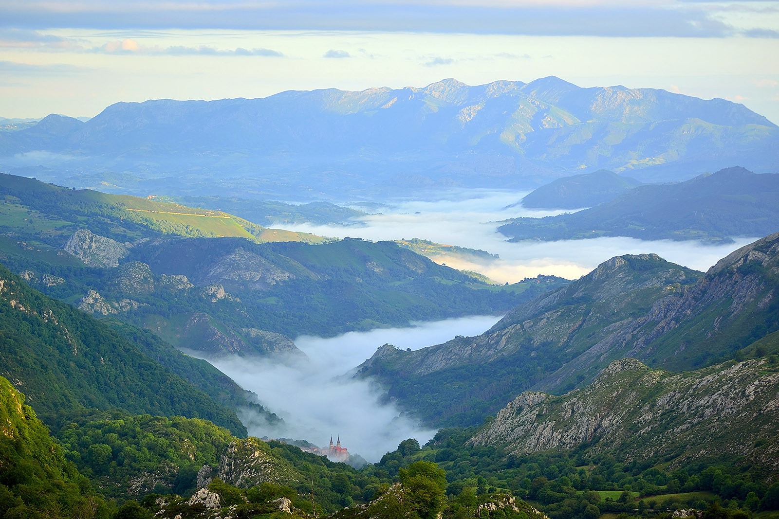 covadonga-©- turismo-asturias- alejandro-lopez.jpg