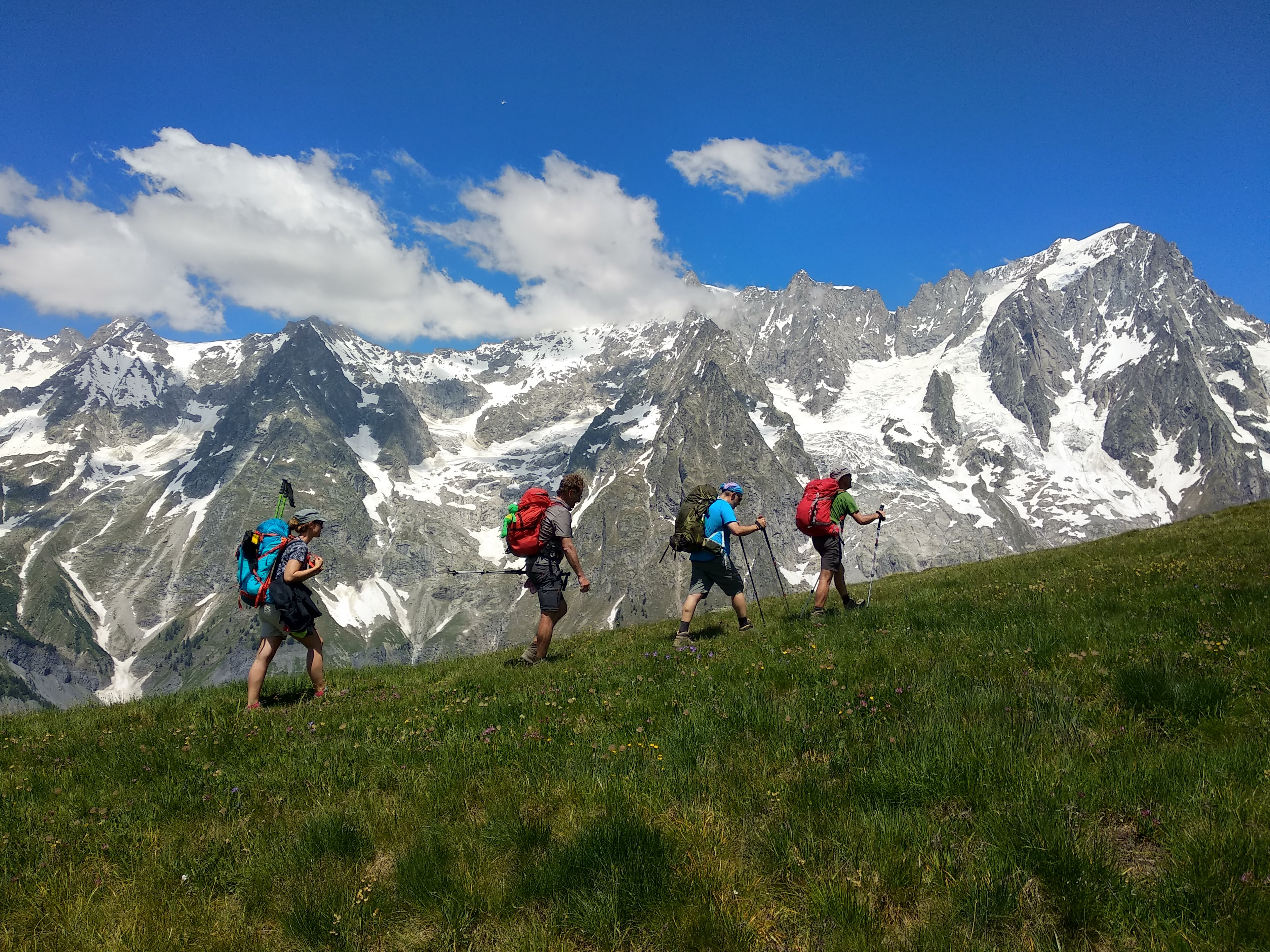 trekking tour mont blanc