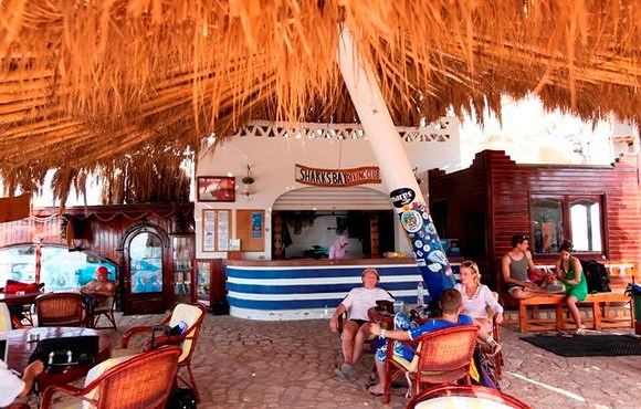 centro de buceo Sharks Bay, en pleno Mar Rojo