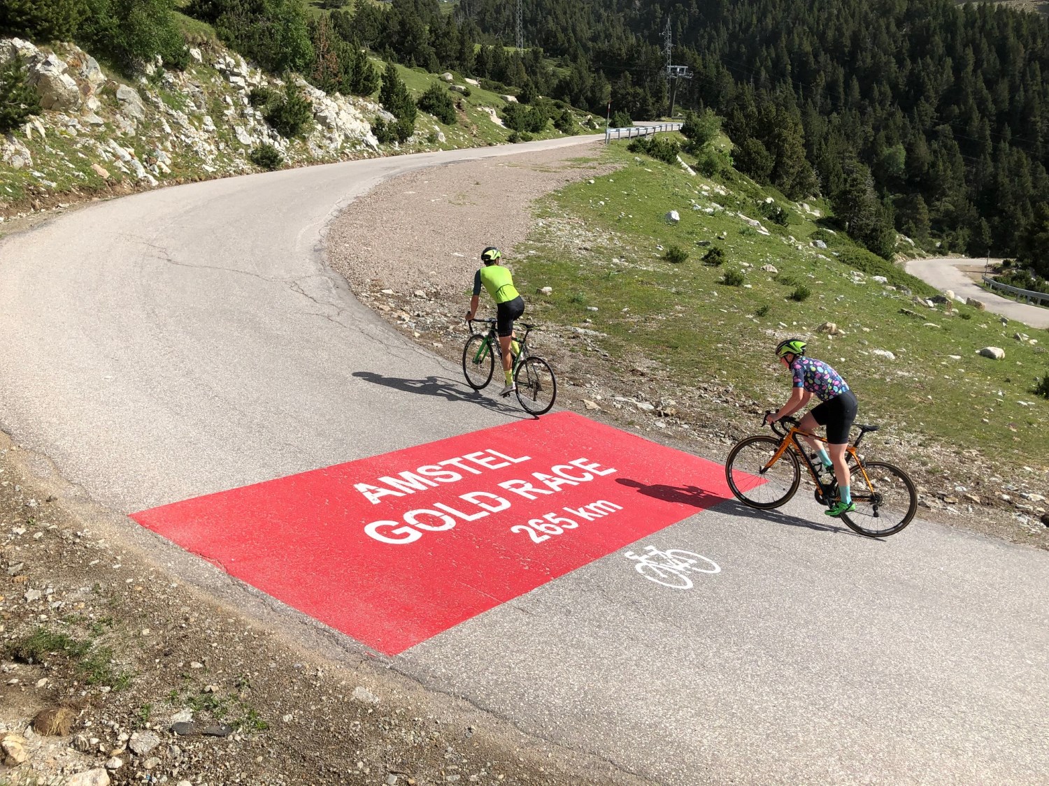 Los ciclistas vivirán las pruebas internacionales más míticas en la ascensión a Vallter 2000