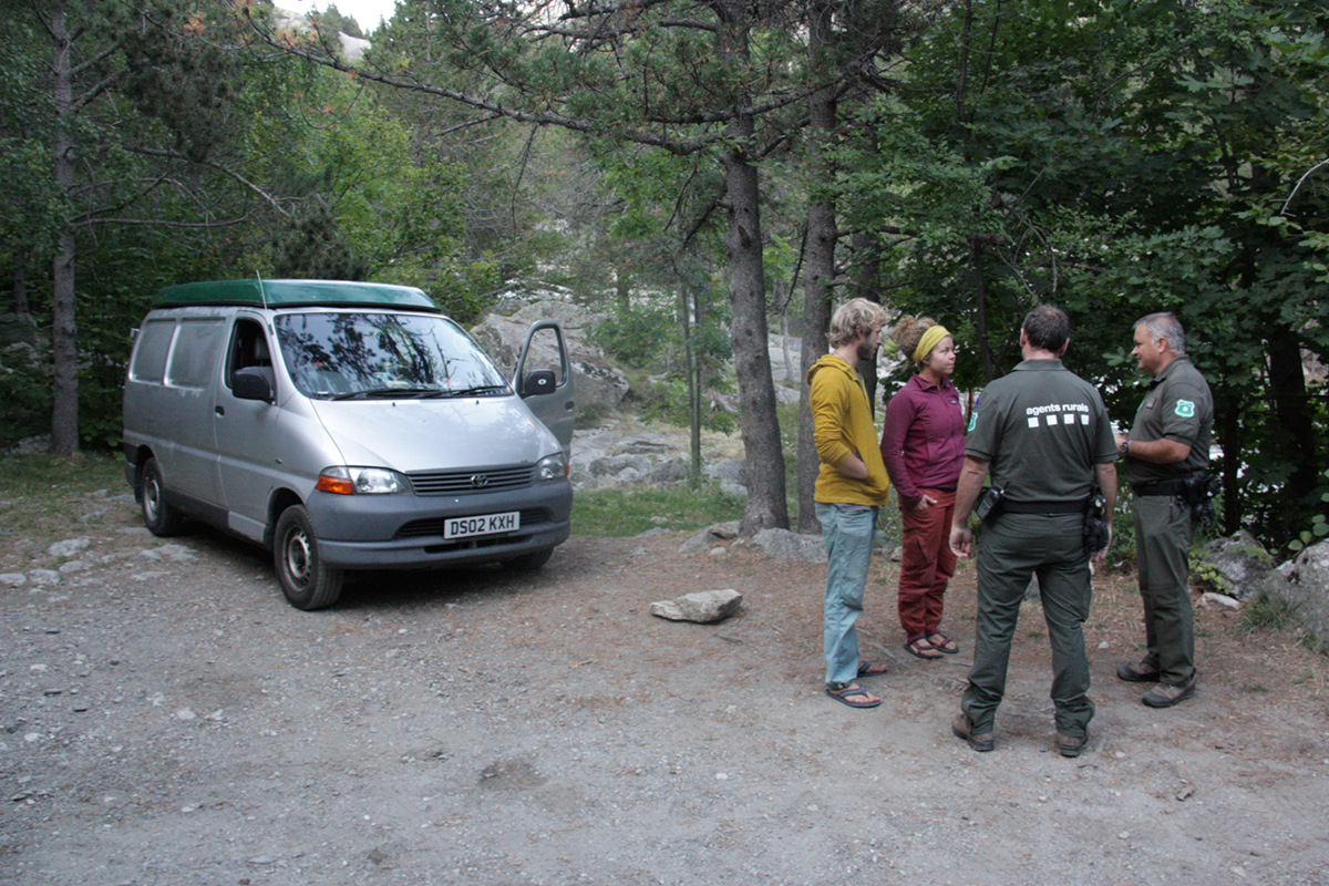 60 denuncias por pernoctar ilegalmente dentro del Parque Nacional de Aigüestortes