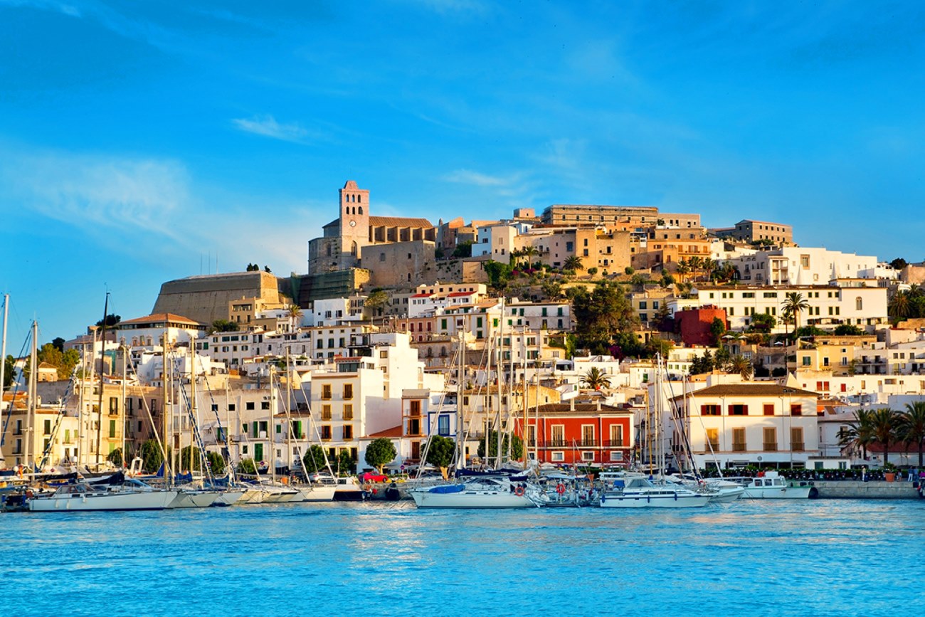 Bucear en Ibiza es todo un lujo.