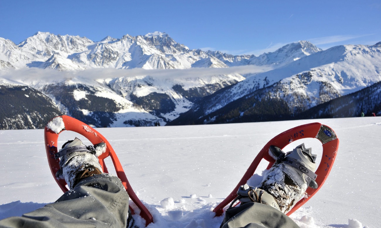 Las Raquetas de nieve están en auge. Consejos y lugares para practicar este  deporte