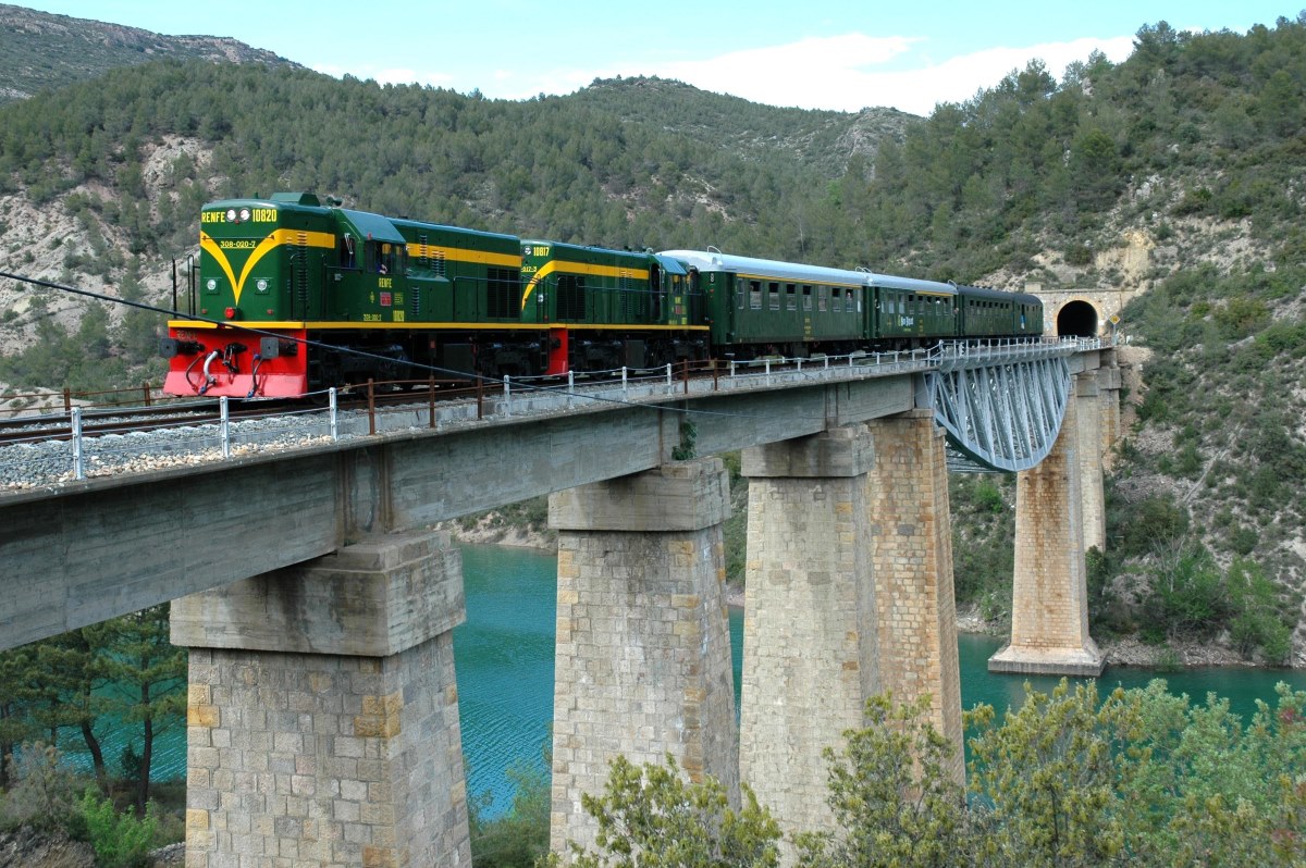 El Tren dels Llacs se pone en marcha con el fin del confinamiento comarcal