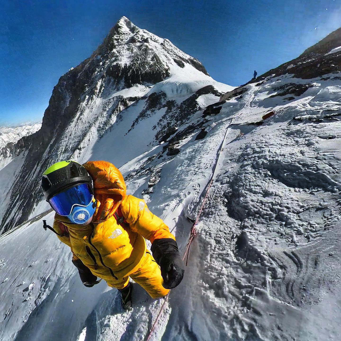 Kilian Jornet y David Göttler abortan su intento al Everest por no estar al 100%