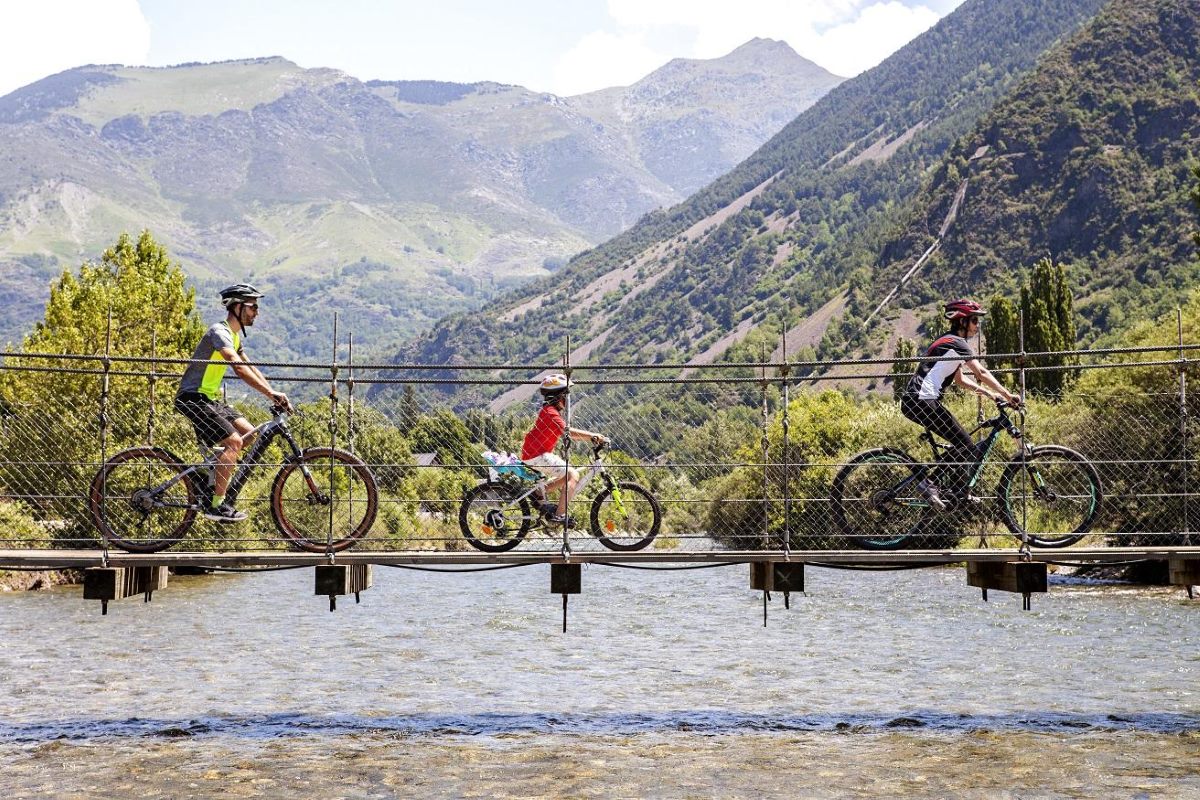 Boí Taüll abre por primera vez la estación en verano y apuesta por el senderismo y la bicicleta