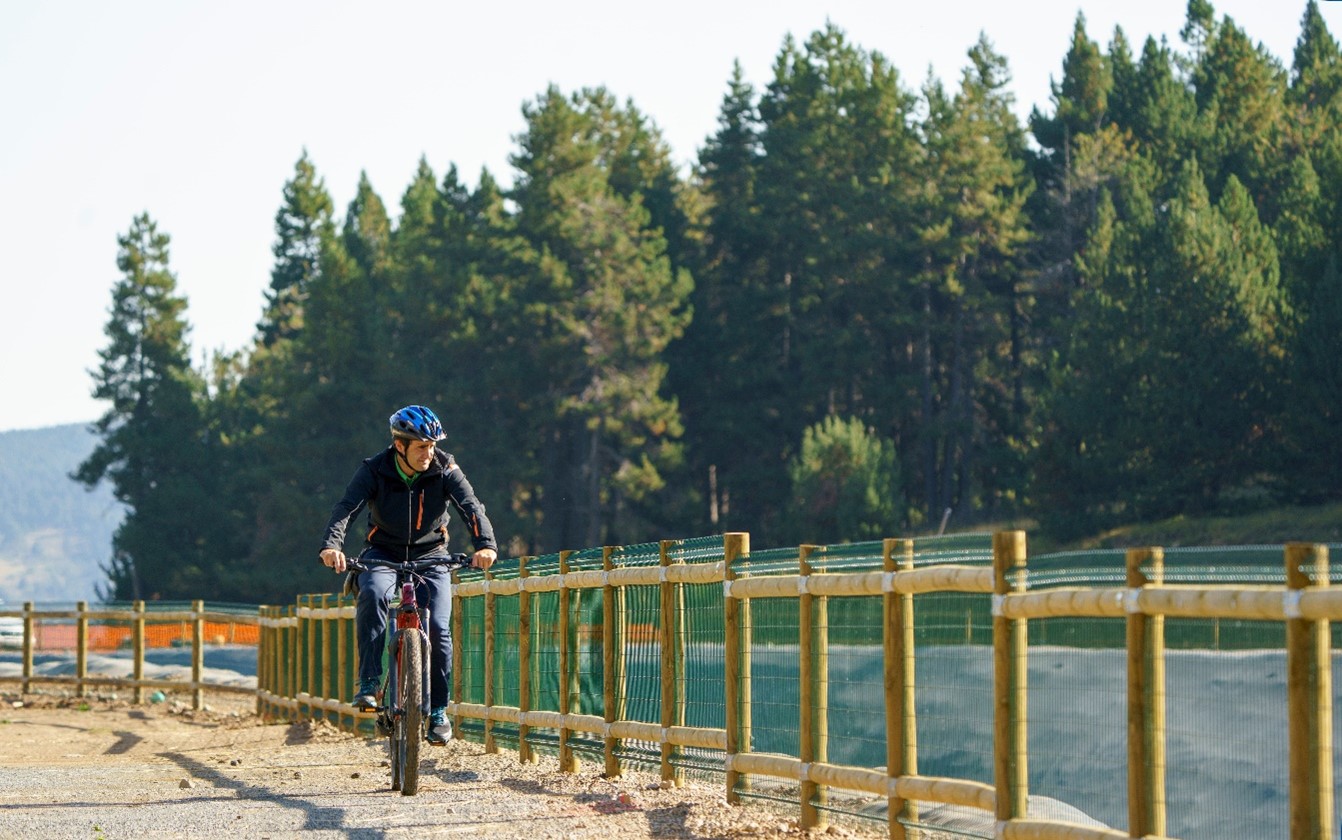 Ferrocarrils incorpora bicicletas eléctricas en las estaciones de montaña para lo desplazamientos internos  del personal