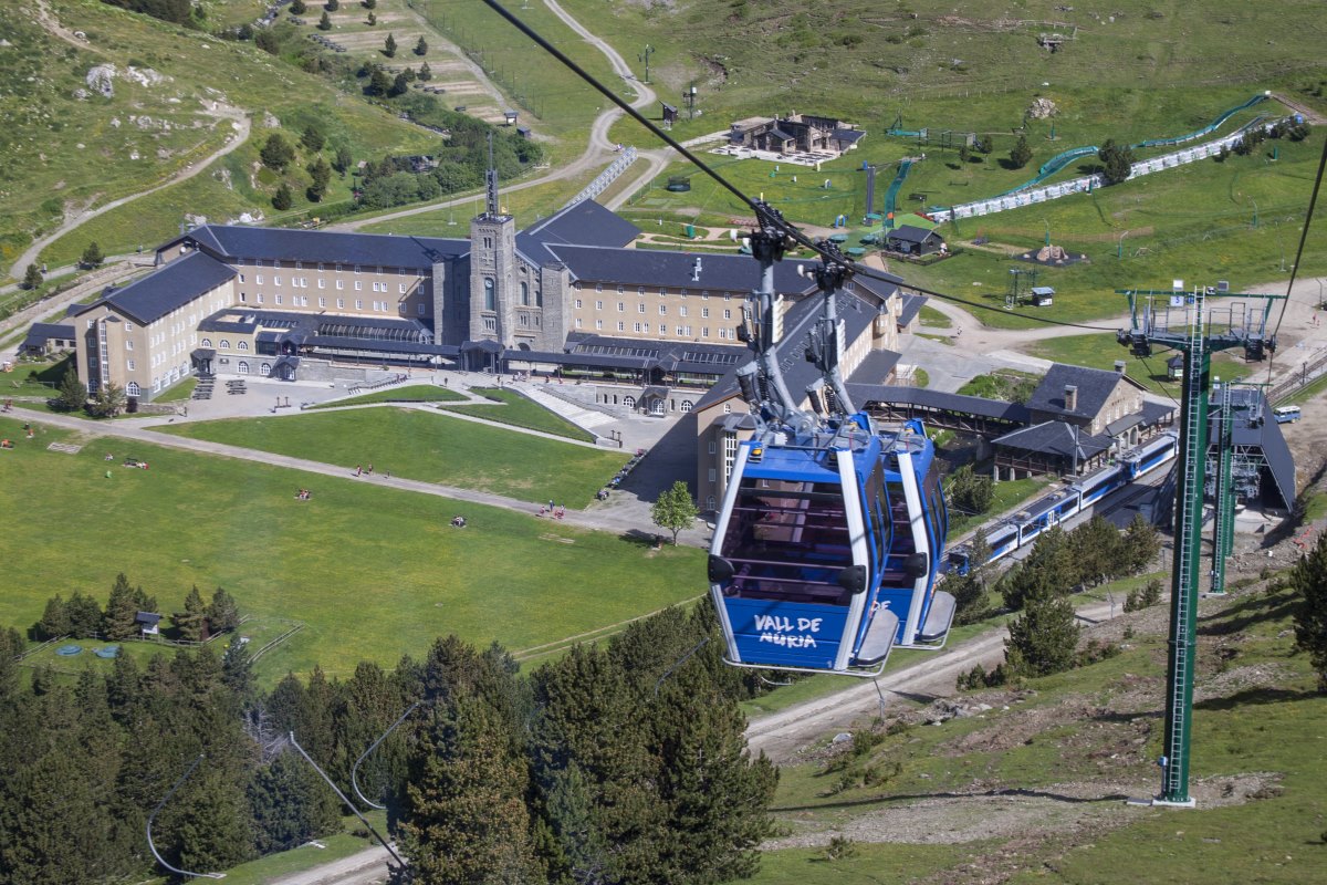 Las estaciones de montaña de Ferrocarrils cierran un buen verano con un incremento de afluencia del 6%