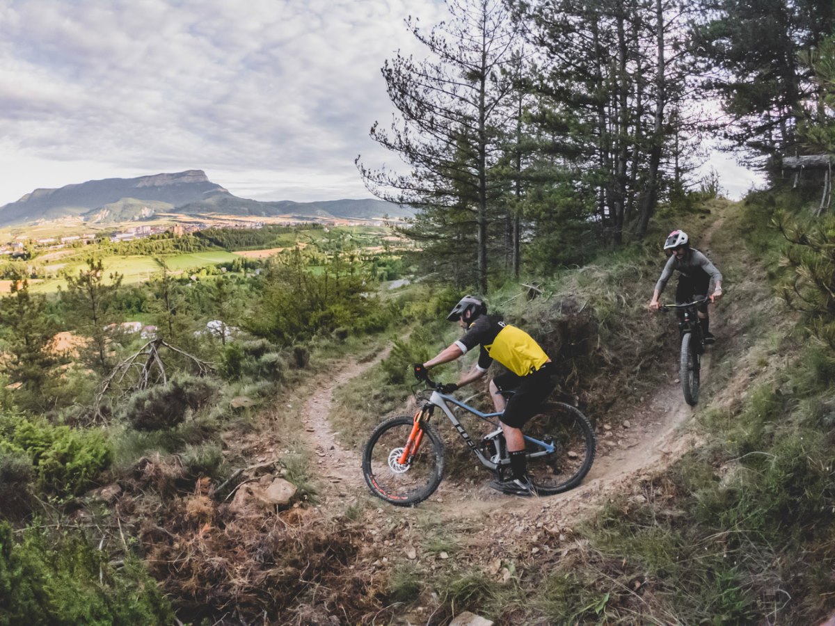 crimen triatlón brecha Nace Jaca Bikeland Pirineos con ocho rutas BTT para potenciar la bici como  ocio y deporte