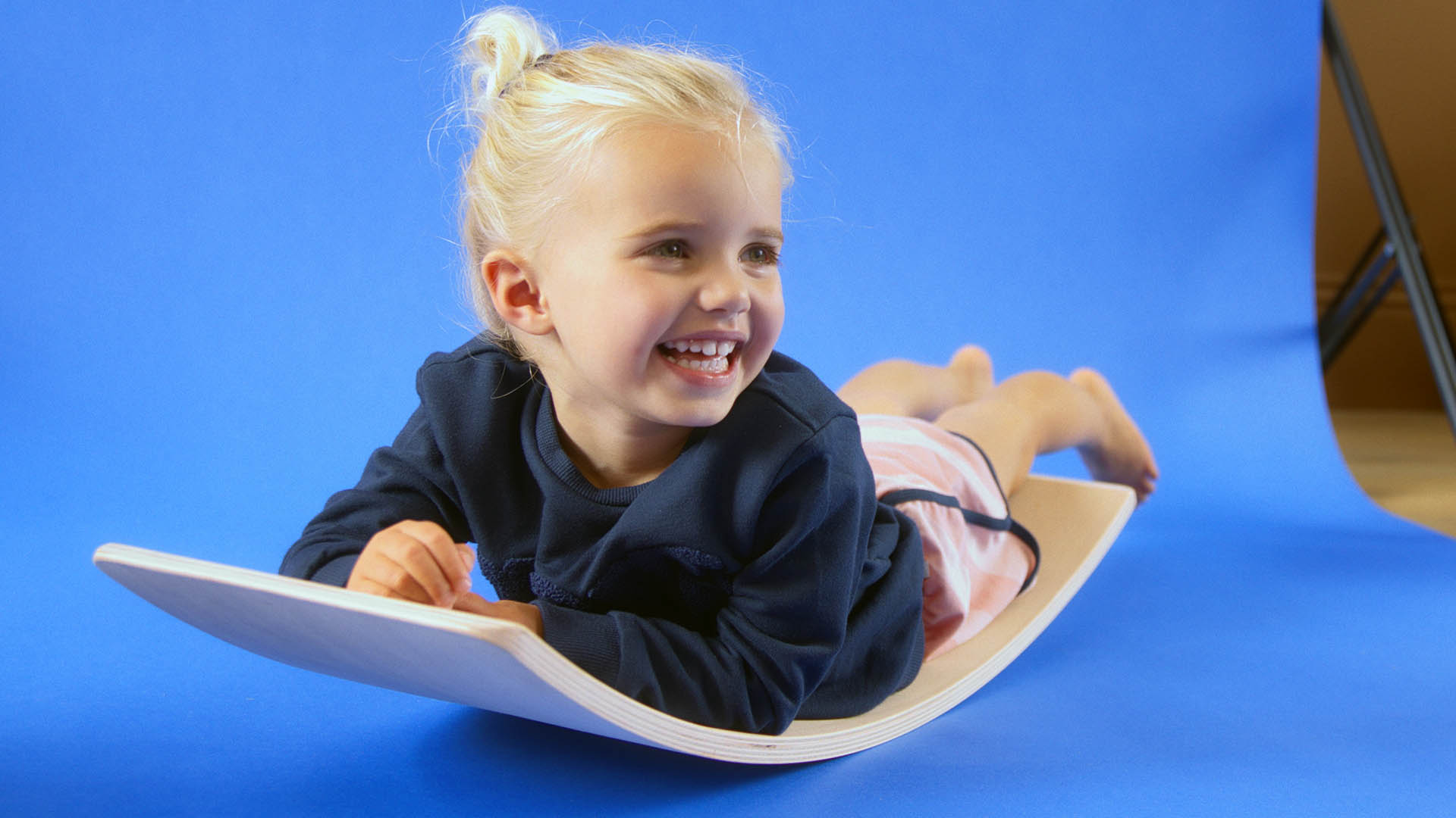Tabla de equilibrio Montessori de Decathlon. Fotografía: Decathlon