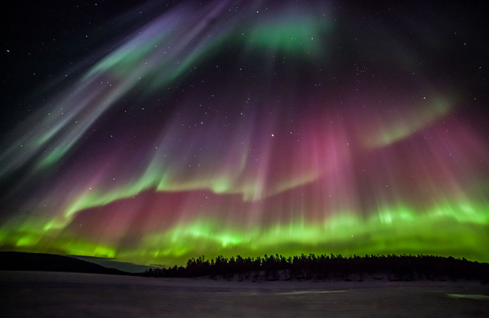 Aurora boreal. Fotografía: Visit Finland. Autor: Pertti Turunen