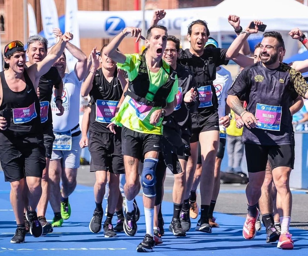 Álex Roca, primer deportista con parálisis cerebral y una discapacidad del 76% en completar la Maratón de Barcelona
