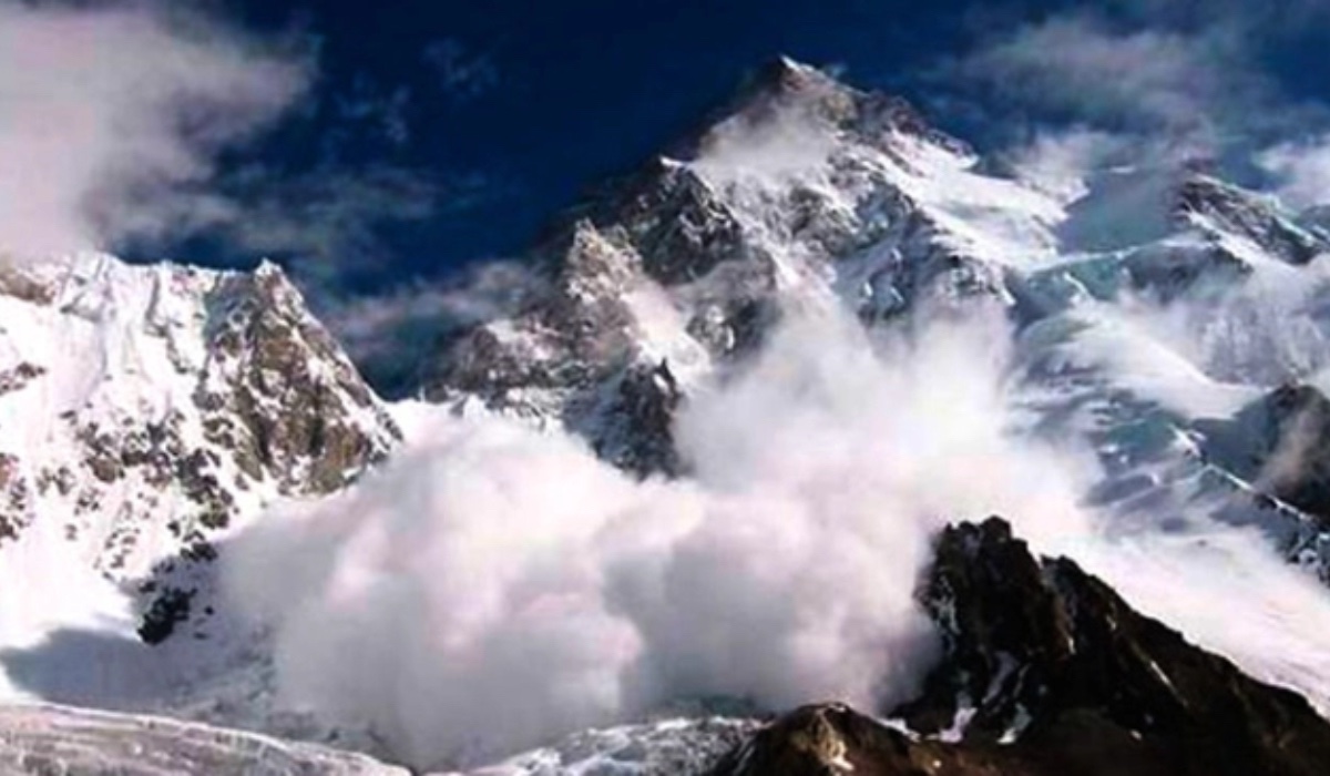 Una avalancha sorprende a los recolectores de la “viagra del Himalaya”