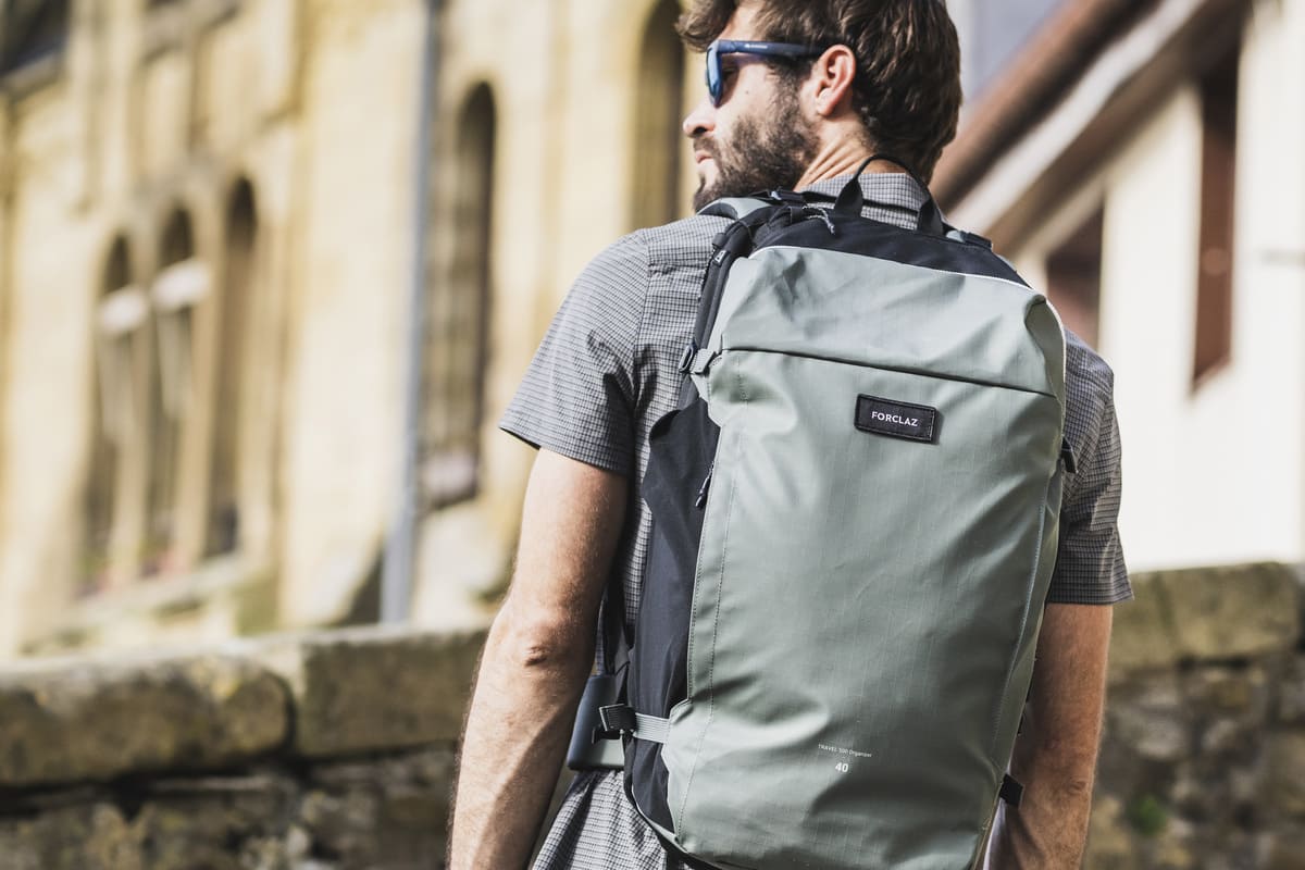 comerciante sabor dulce Registrarse Decathlon presenta la mochila perfecta para viajar sin tener que facturar  equipaje