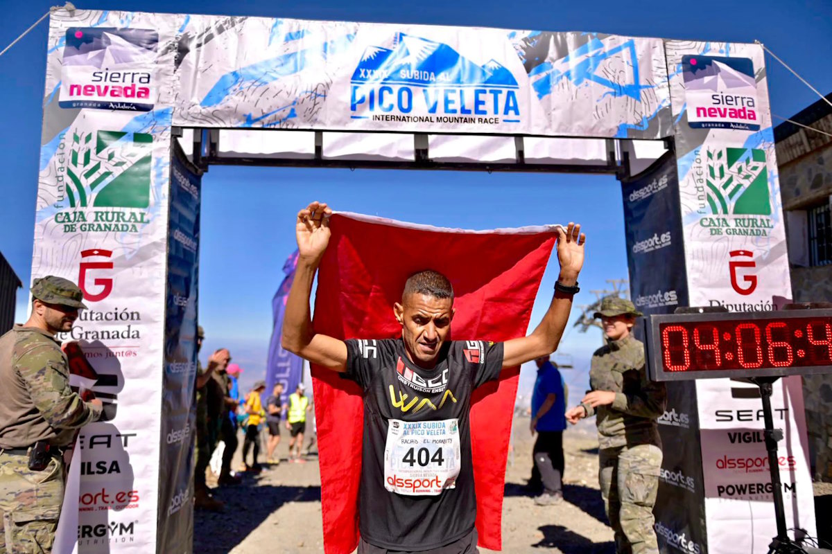 Rachid El Morabity, el Rey del Desierto, conquista el Pico Veleta