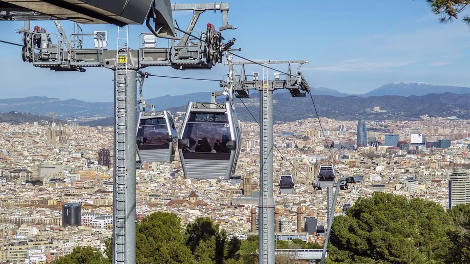 Siete lugares de España para subir en teleférico este final de verano