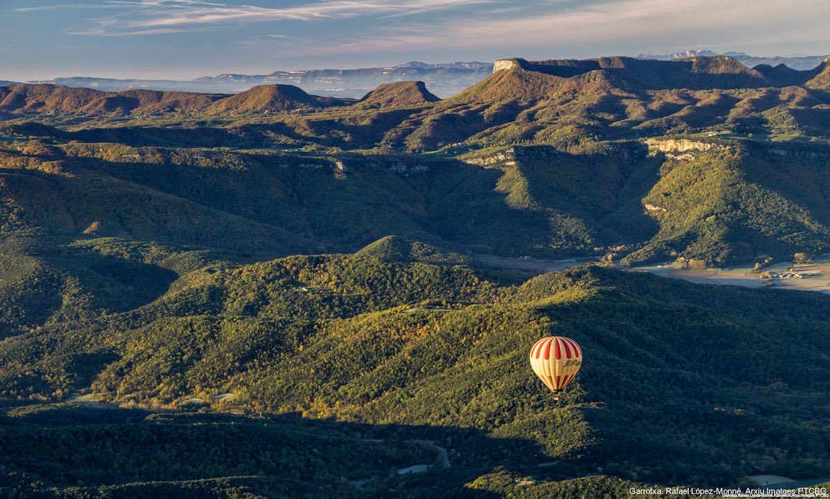 Calma, silencio y poca gente... el momento para visitar el Pirineo de Girona y la Costa Brava