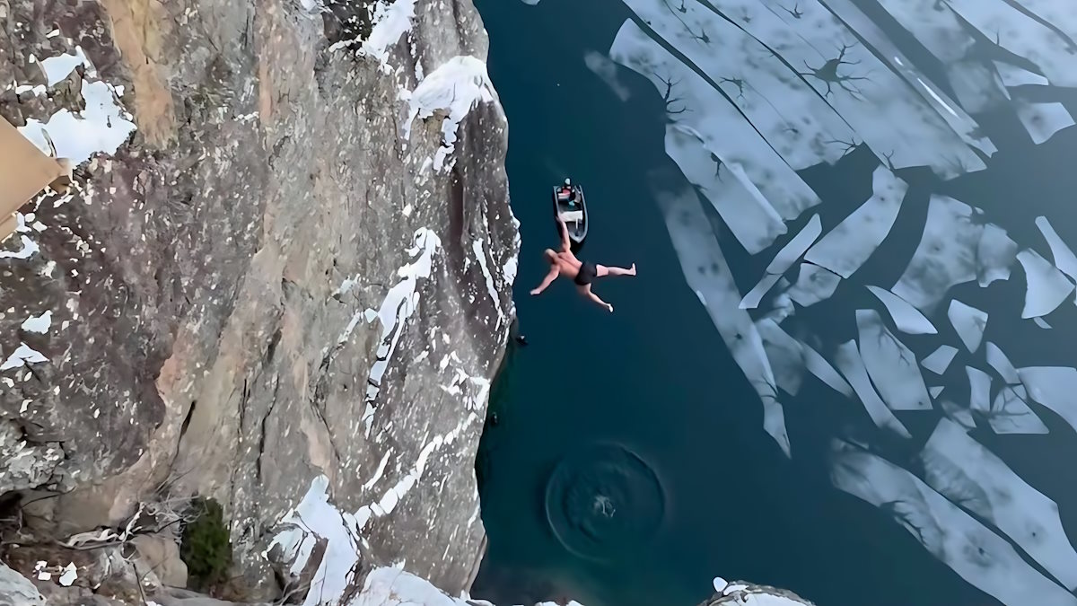 Un vikingo salta al mar desde una altura de 13 pisos y establece el récord de “Death diving”
