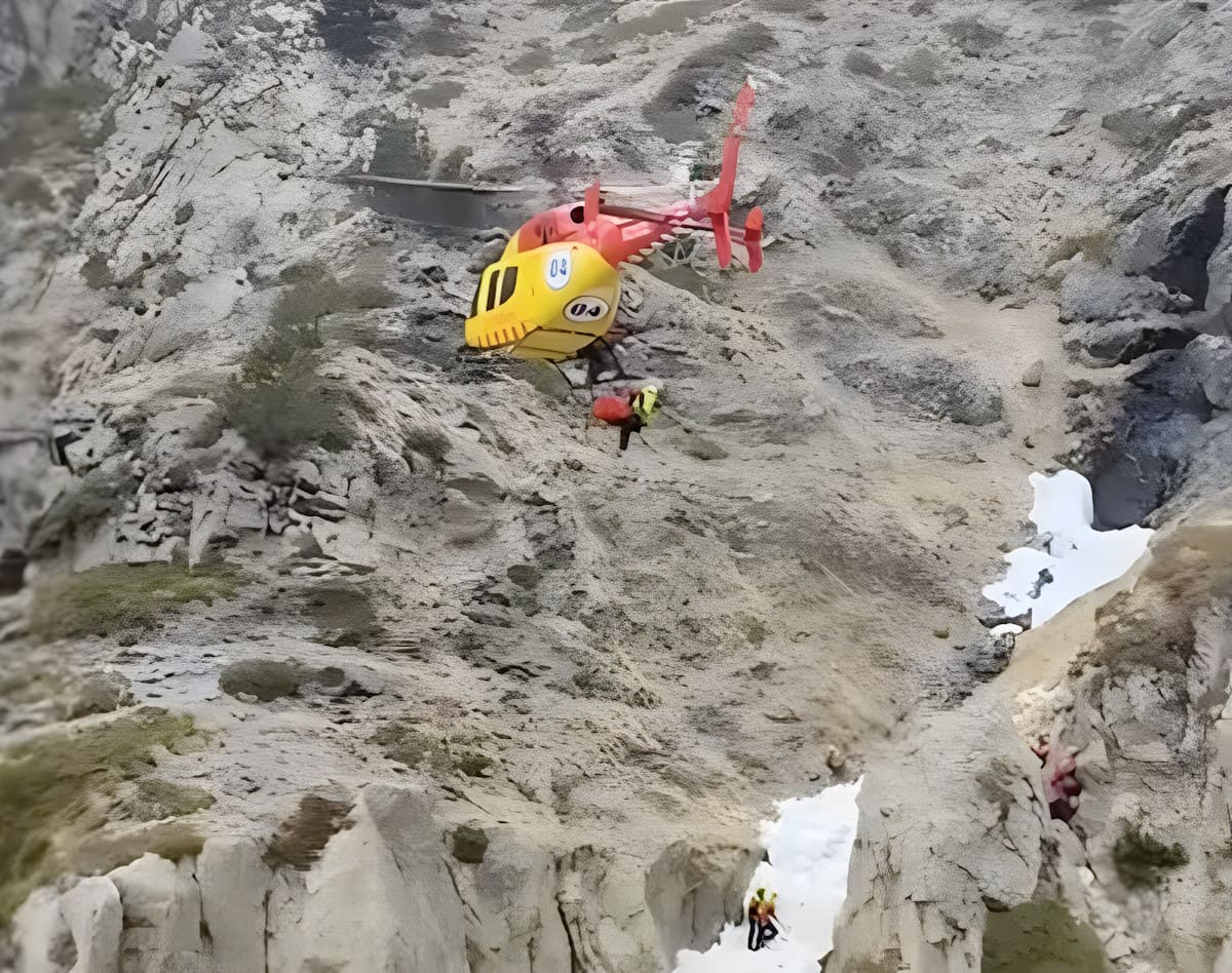 Un excursionista atrapado por un alud en Queralbs en estado crítico por hipotermia severa