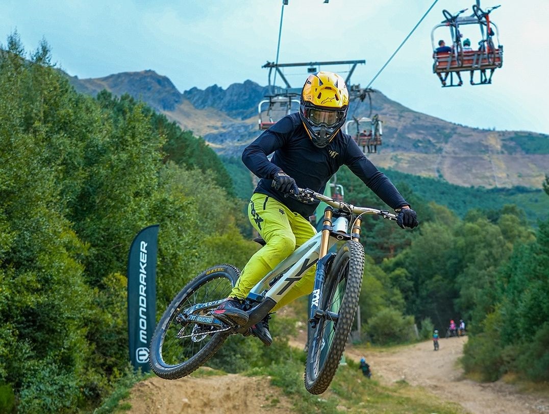 <h3  class='enlacePalabraNoticia'>La Pinilla</h3> vuelve a abrir el Bike Park ms grande de Espaa