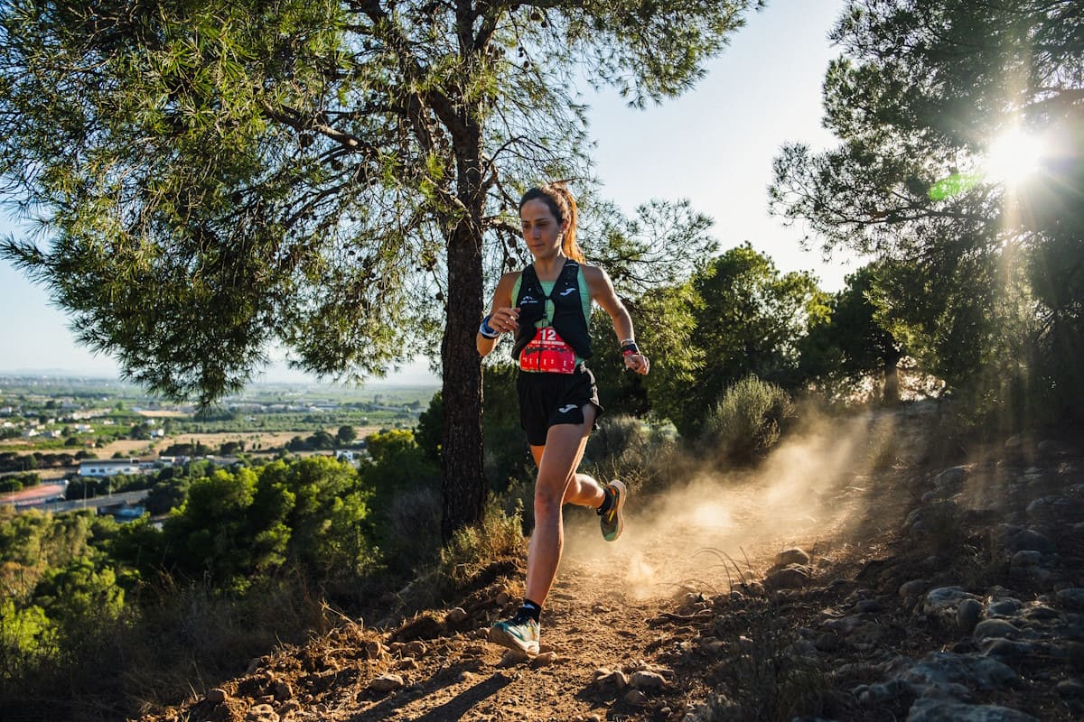 Así son las nuevas zapatillas de trail running TR-6000 de Joma