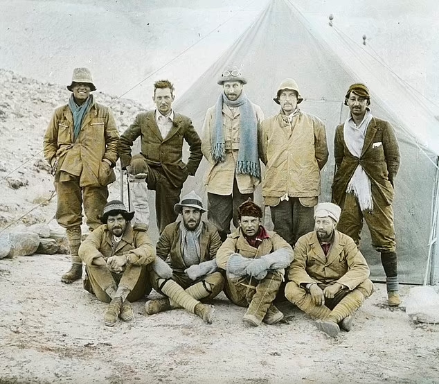 ¿Dónde están los cuerpos de los primeros escaladores que subieron al Everest?