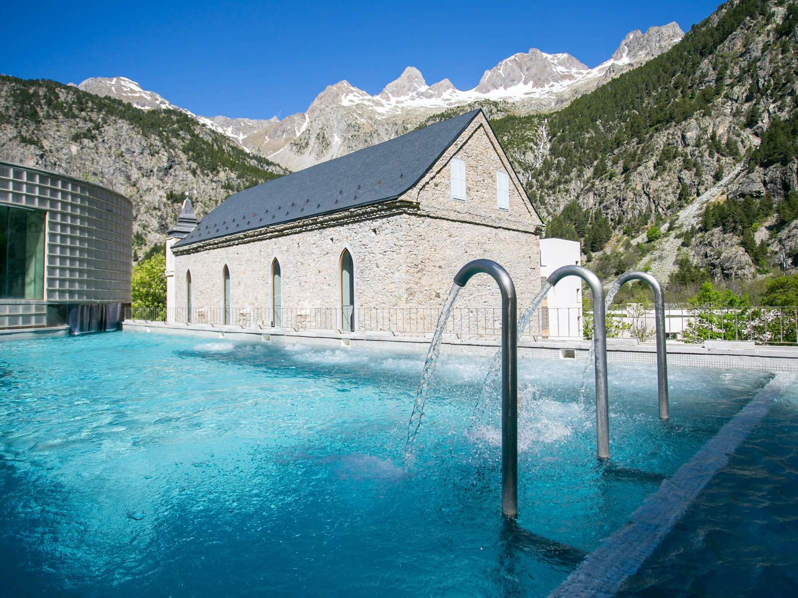 Descubre doce de los mejores balnearios termales de España: Un oasis de relax y bienestar