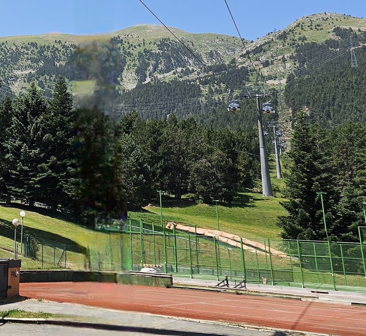La Molina abre una de las pistas de pádel más altas de Europa