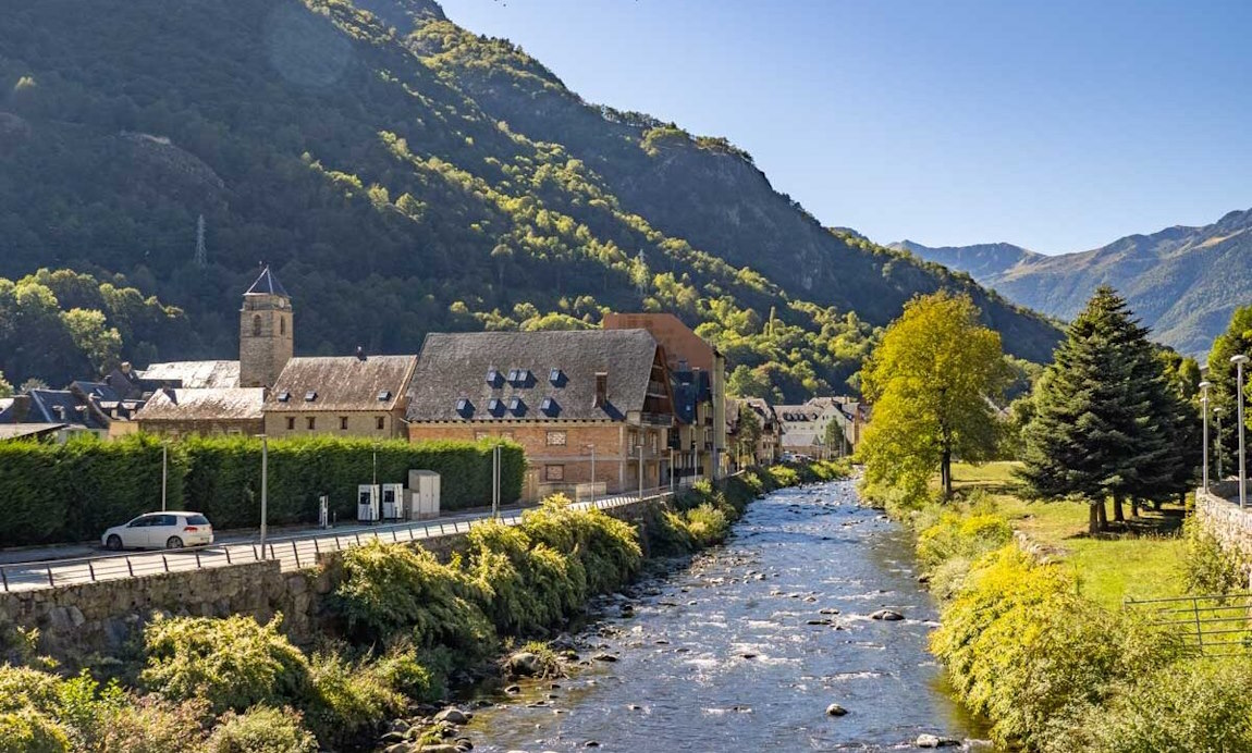 Joven monitora en estado crítico tras ahogarse en el río Garona, Val d'Aran