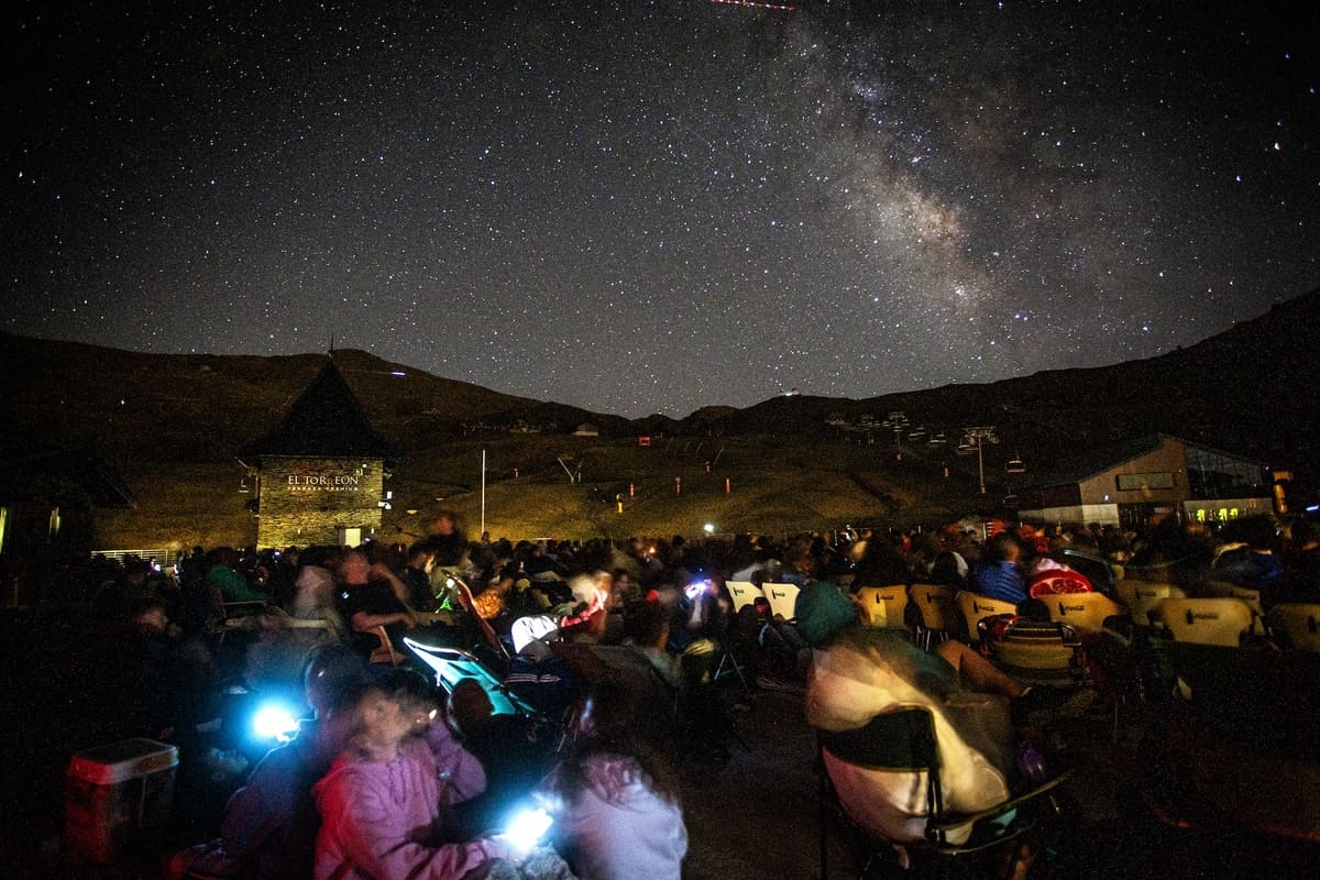 Disfruta de las Perseidas en Sierra Nevada: Dos noches de observación en Borreguiles