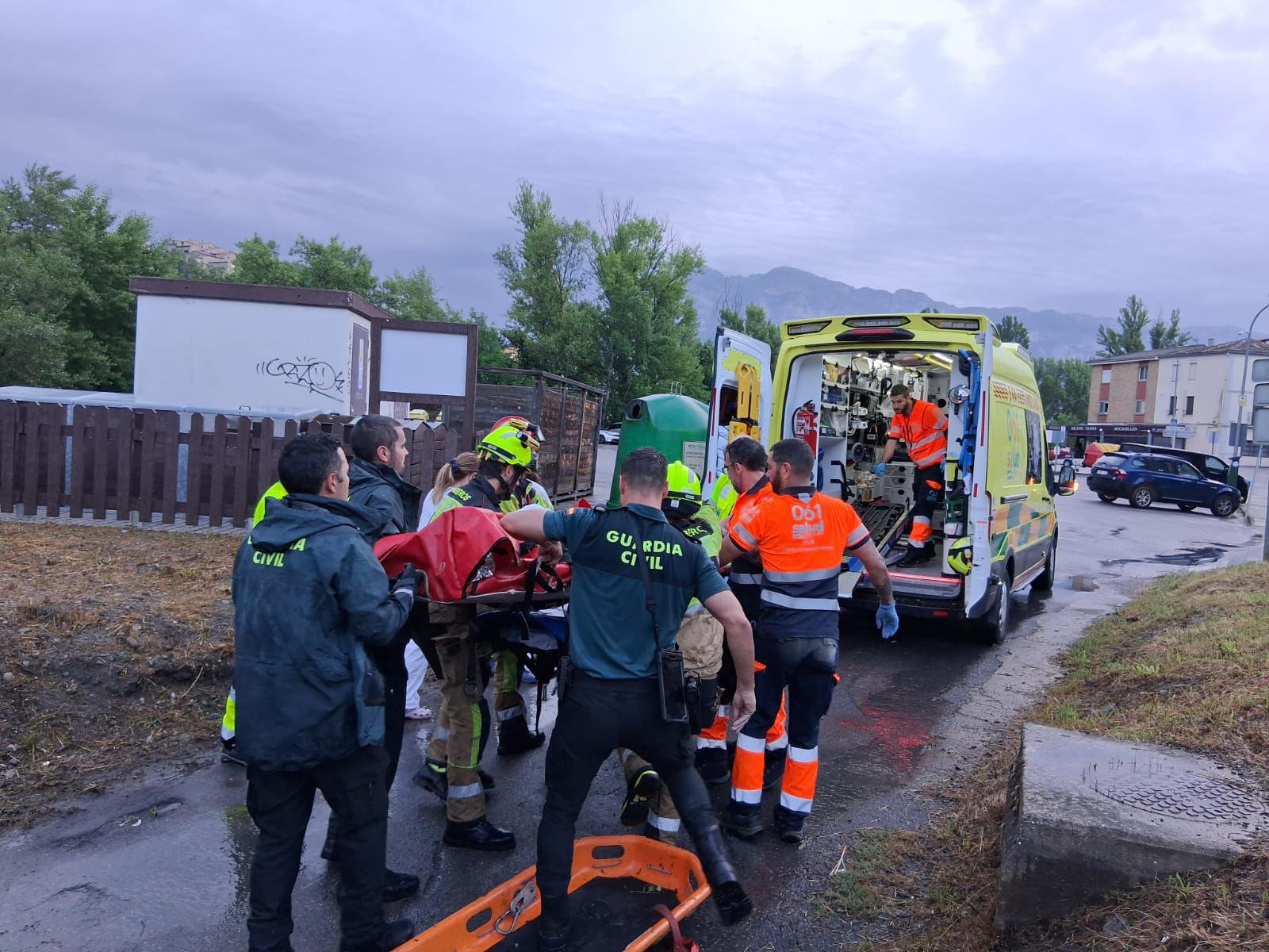 Catorce rescates y 19 evacuados en el Alto Aragón en una semana marcada por un fallecido y un escalador grave