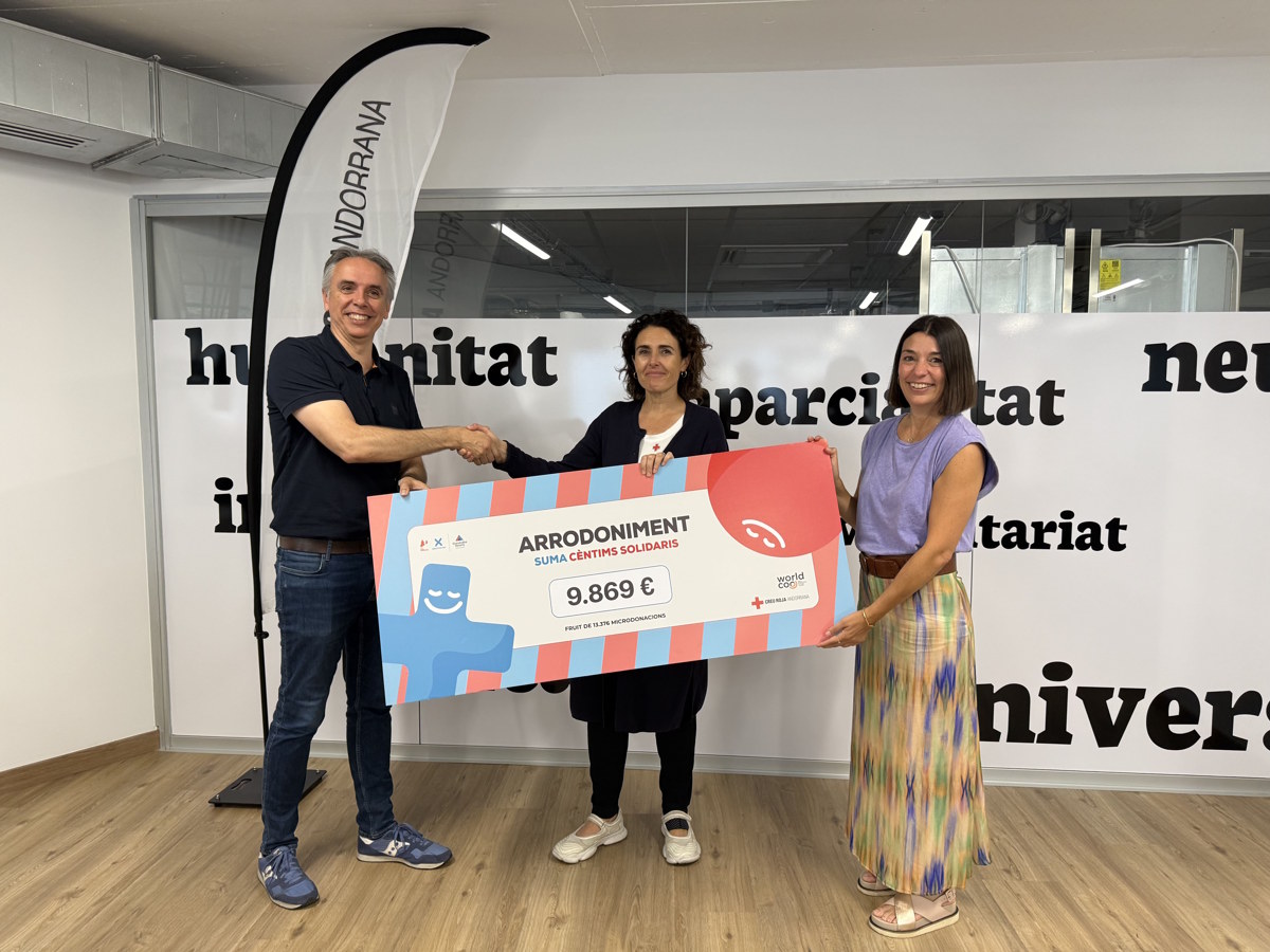 SETAP365 entrega un cheque solidario a la Cruz Roja Andorrana por casi 10.000 euros