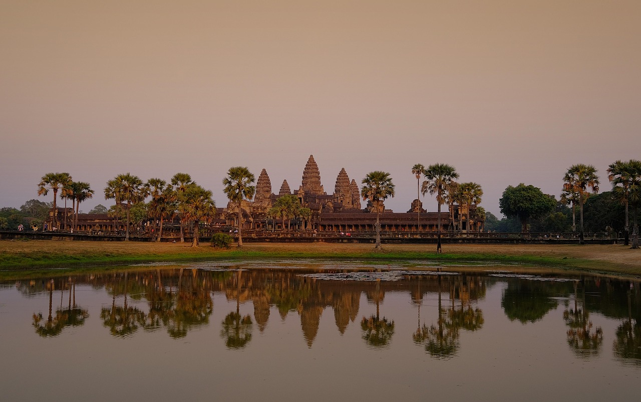 Explorando la Grandeza Arquitectónica y Espiritual de Camboya