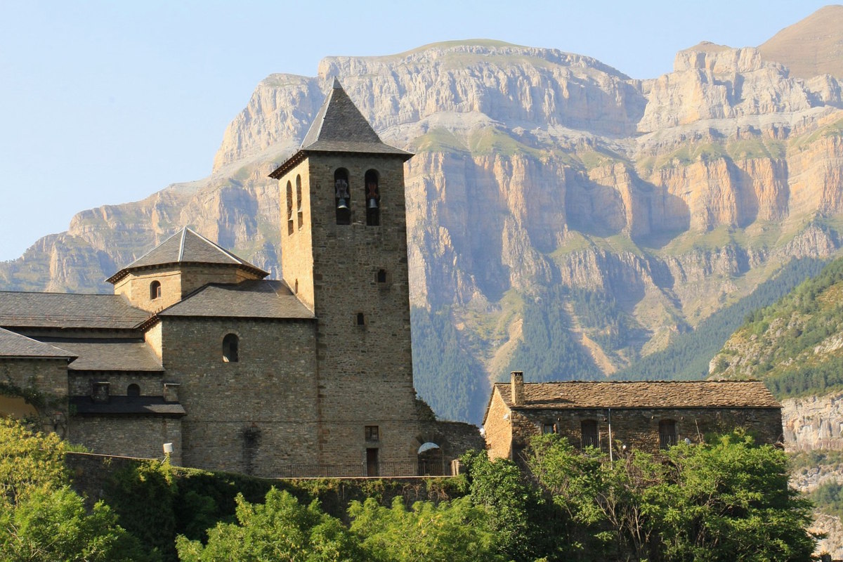 Así es Torla-Ordesa: un pueblo de cuento entre gigantes de piedra