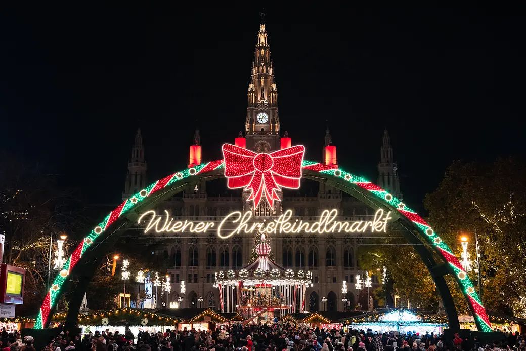Ensueño de la Navidad vienesa en la Rathausplatz – © stadt wien marketing- Johannes Wiedl.jpg