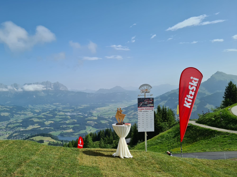Red-Bull-X-Alps-2023-c-zooom