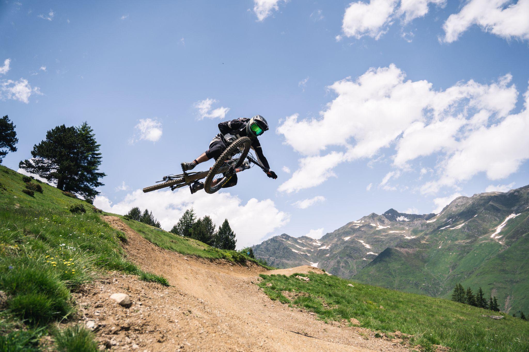 Descenso en el Bike Park de Tourmalet
