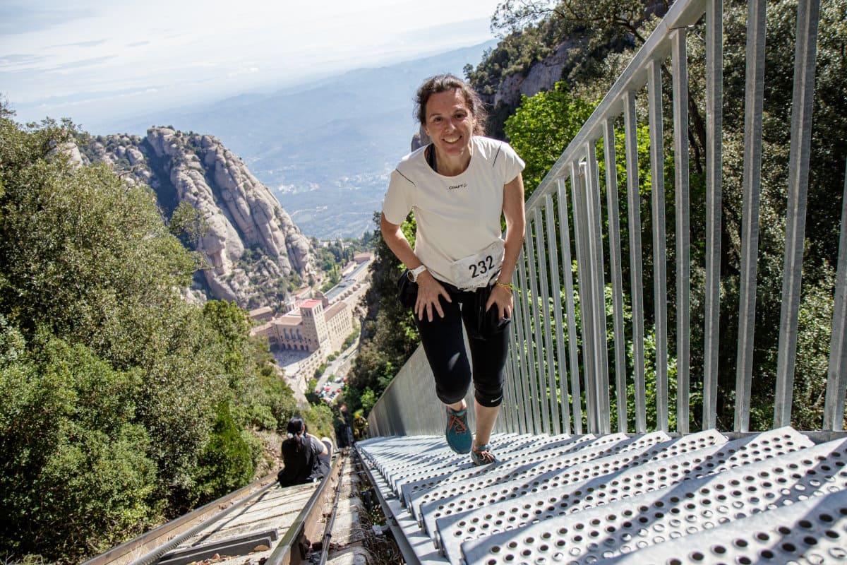 Vertical Montserrat de 2023