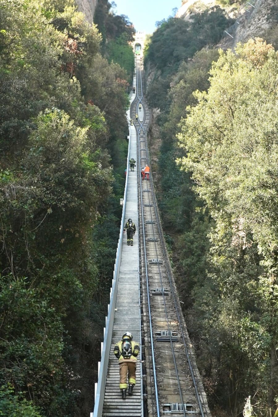 Vertical Montserrat de 2023