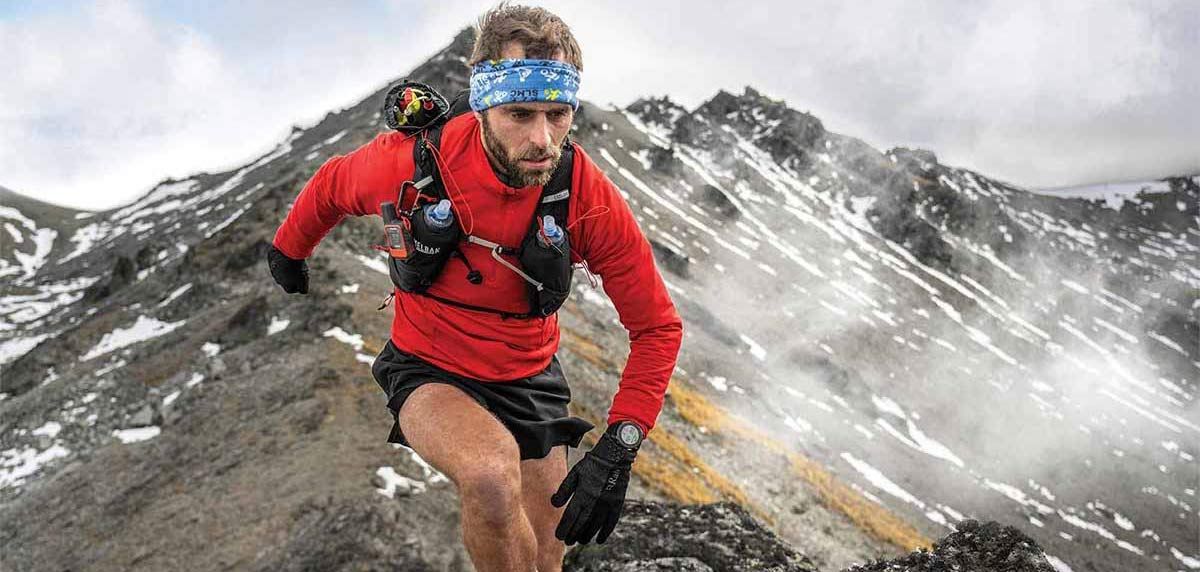 senderista-utilizando-dispositivo-Garmin