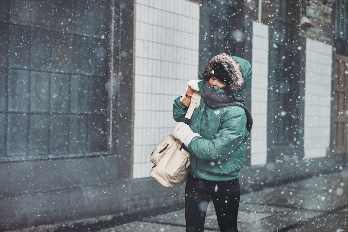 Women-Arctic-Bomber-the-north-face