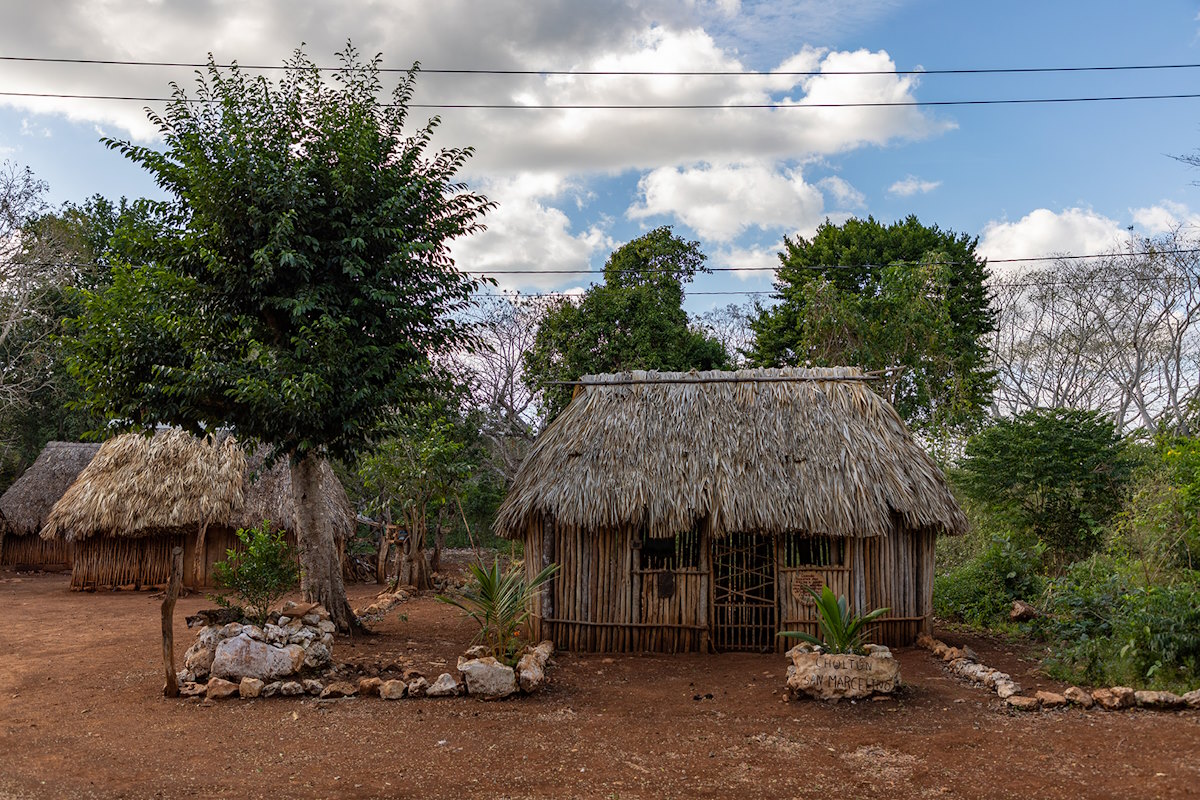 Aldeas Mayas y las mujeres