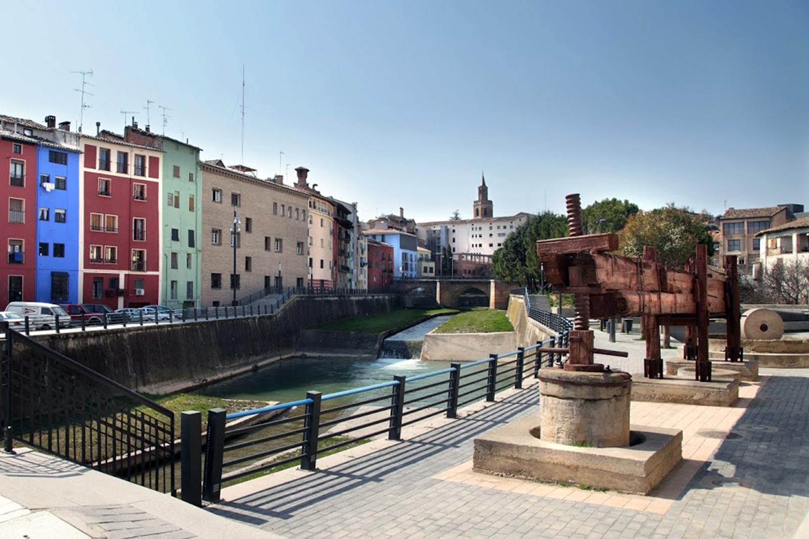 barbastro_-_somontano_de_b-turismo-de-aragon_foto_jose_ma_puig.jpg