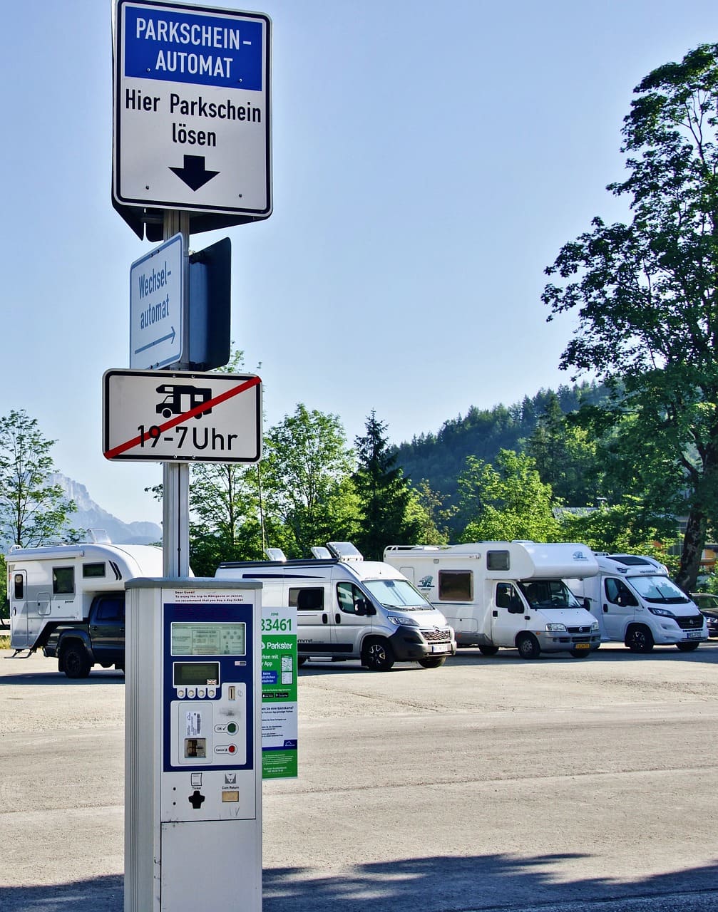 Señales estacionamiento autocaravanas. Foto Pixabay