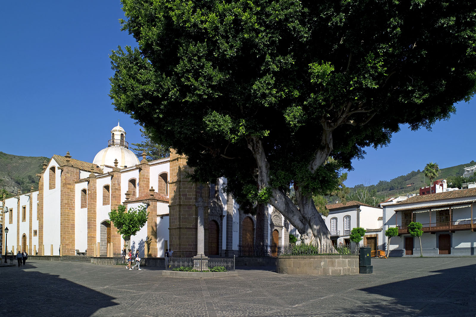 casco-de-teror1-basilica-teror-gran-canaria-©-patronato-de-turismo-de-gran-canaria_lugaresdeaventura