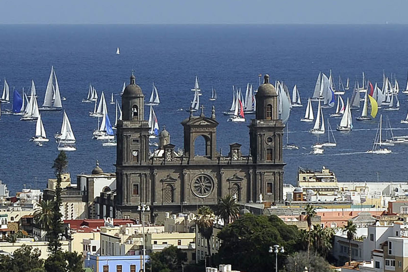 catedral-de-las-palmas-de-gran-canaria-©-patronato-de-turismo-de-gran-canaria_0.jpg