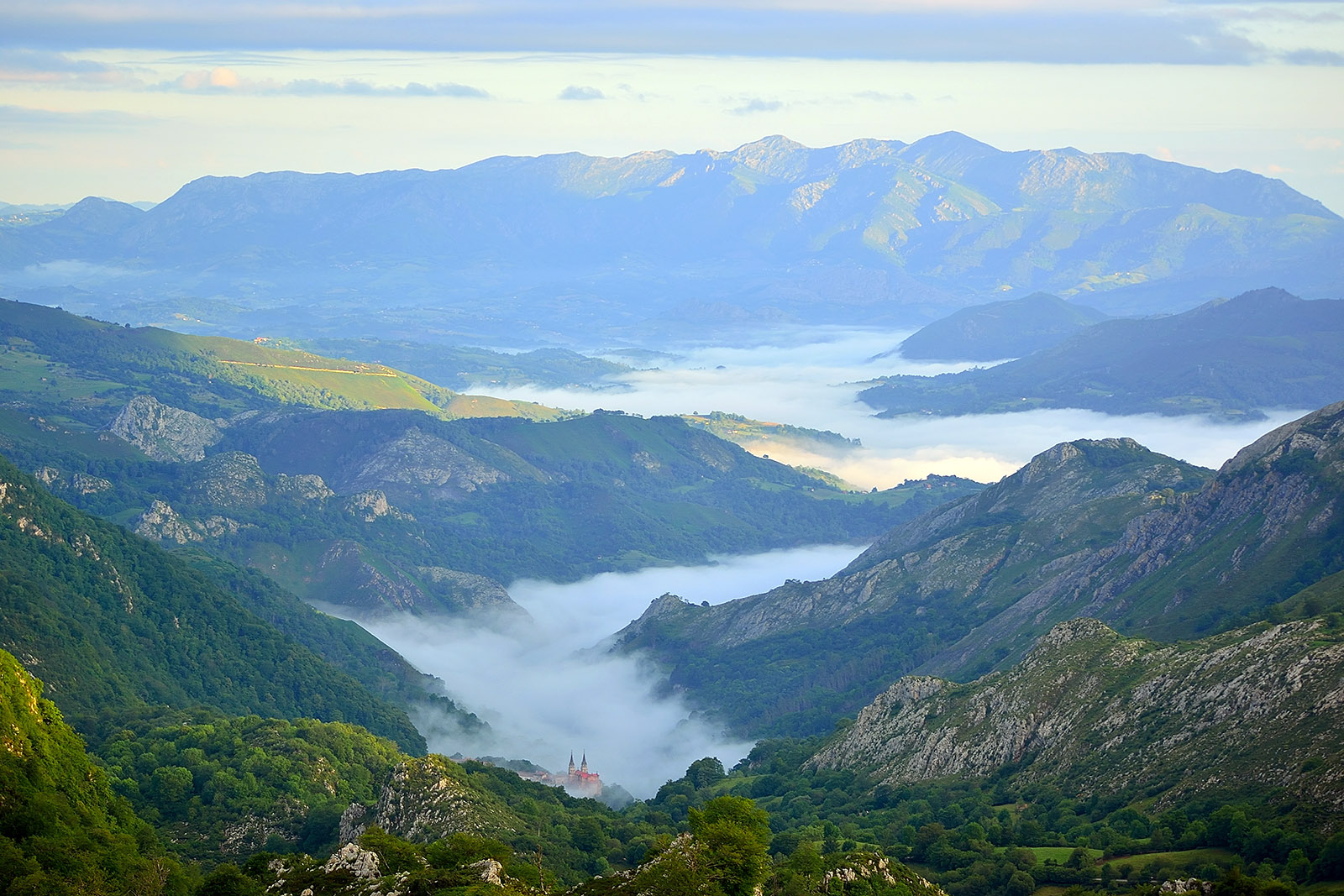 covadonga-©- turismo-asturias- alejandro-lopez.jpg 