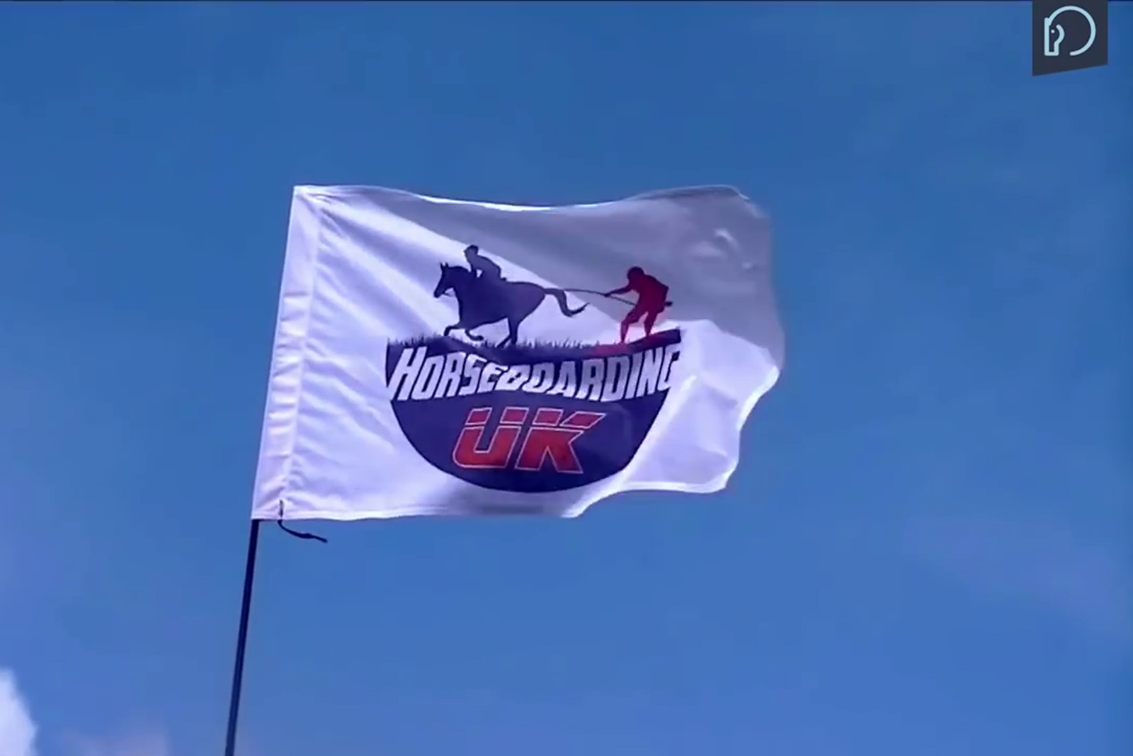 esqui-con-caballo-bandera-uk-lugares-de-aventura..jpg 