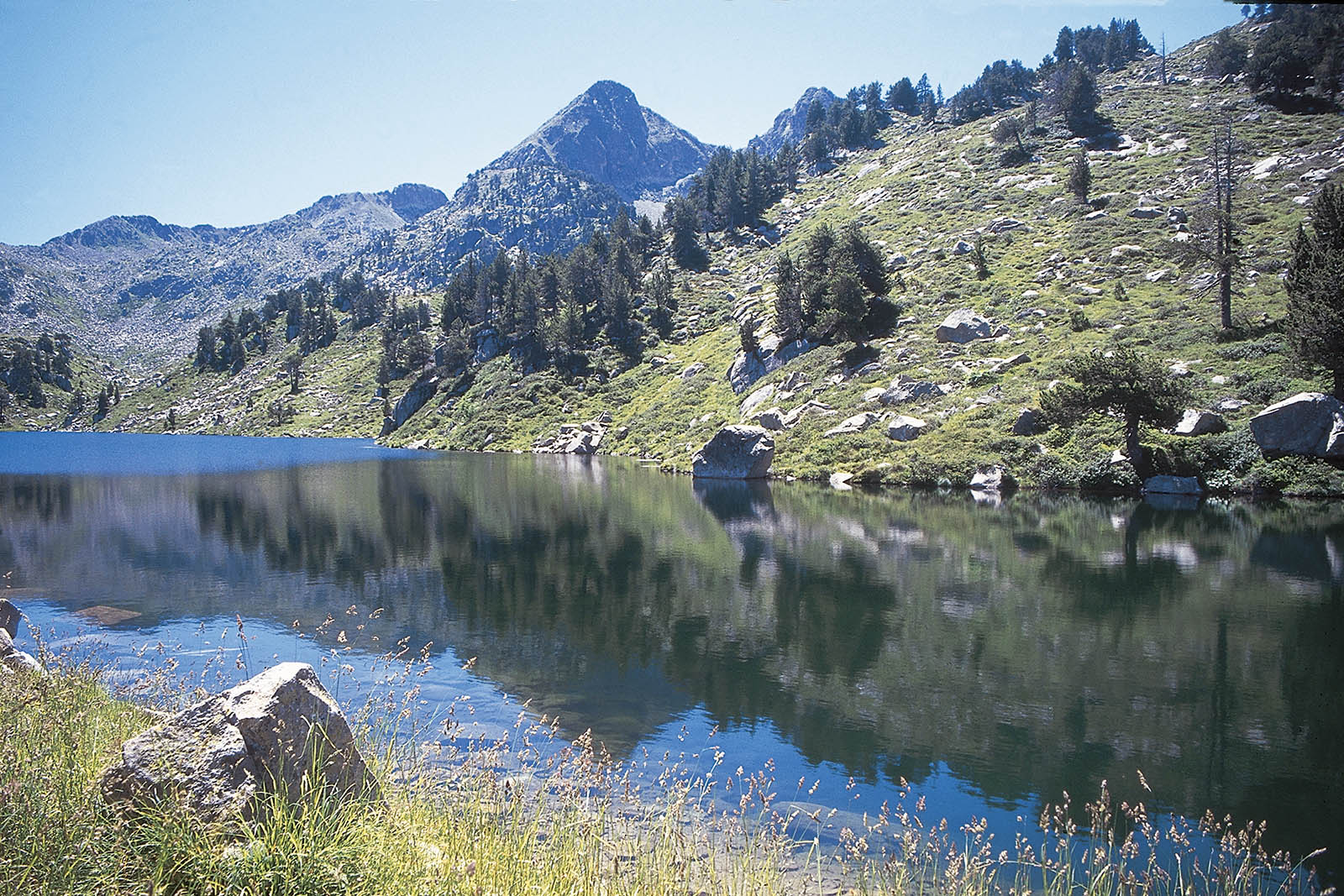 estany-de-baix-de-baciver-i-tuc-dera-llanc3a1a.jpg