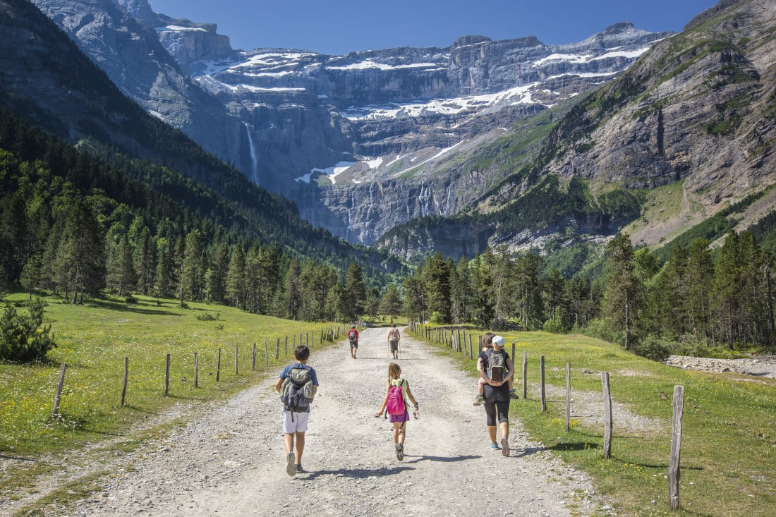 Gavarnie_cirque_famille_PierreMeyer